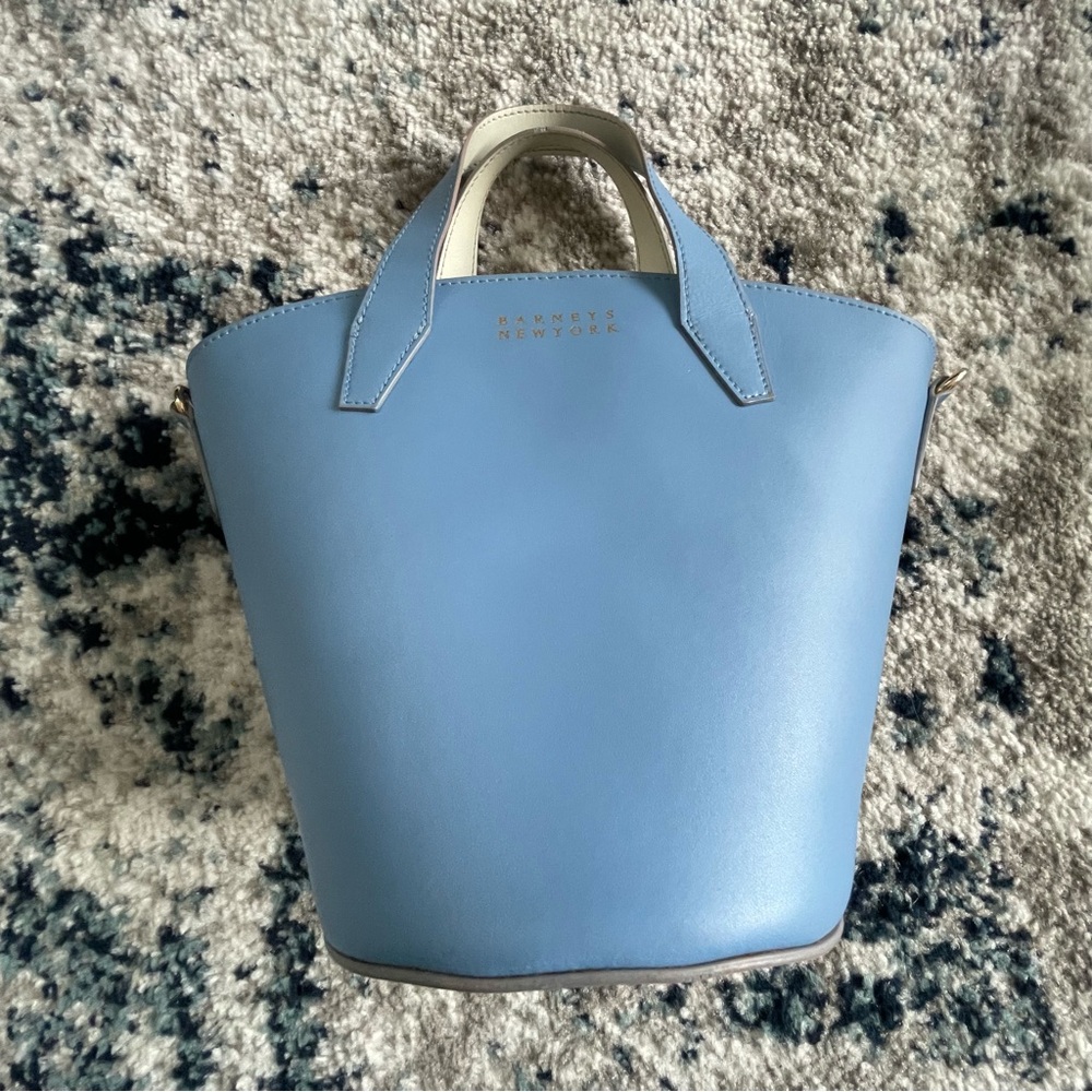 Barney’s Bucket Bag - Picture 2 of 5
